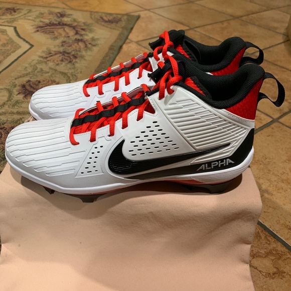 Nike Alpha Menace “Strong” Premium Football Cleats main image 4